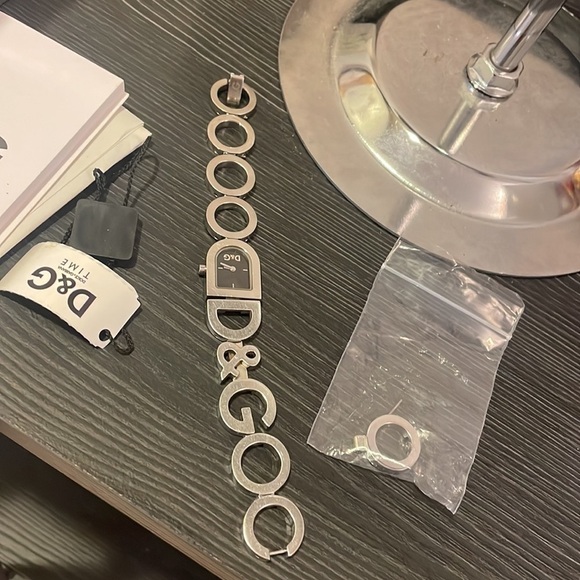 Authentic D&G Women’s Watch - Picture 2 of 3